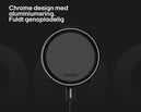 Sort Ooono trafikalarm trådløs oplader med aluminiumsring, vist på en mørk baggrund med synlig dansk tekst.