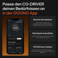 Smartphone mit geöffneter OOONO App als Blitzerwarner, zeigt Warnungsoptionen und Nutzungseinstellungen.
